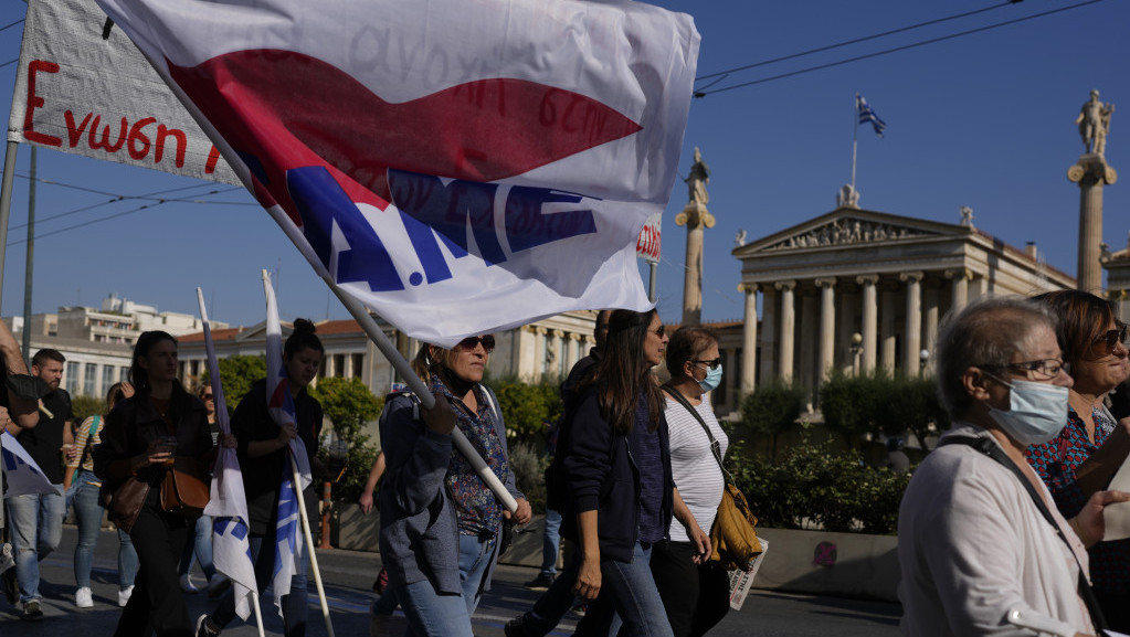 Jednodnevni štrajk radnika u Grčkoj paralisao saobraćaj: "Borimo se protiv inflacije koja guši grčka domaćinstva"