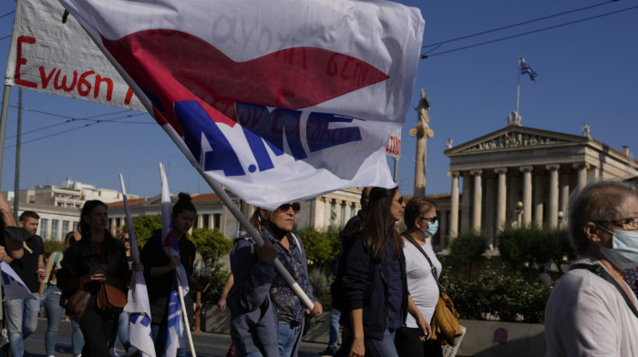 Jednodnevni štrajk radnika u Grčkoj paralisao saobraćaj: "Borimo se protiv inflacije koja guši grčka domaćinstva"