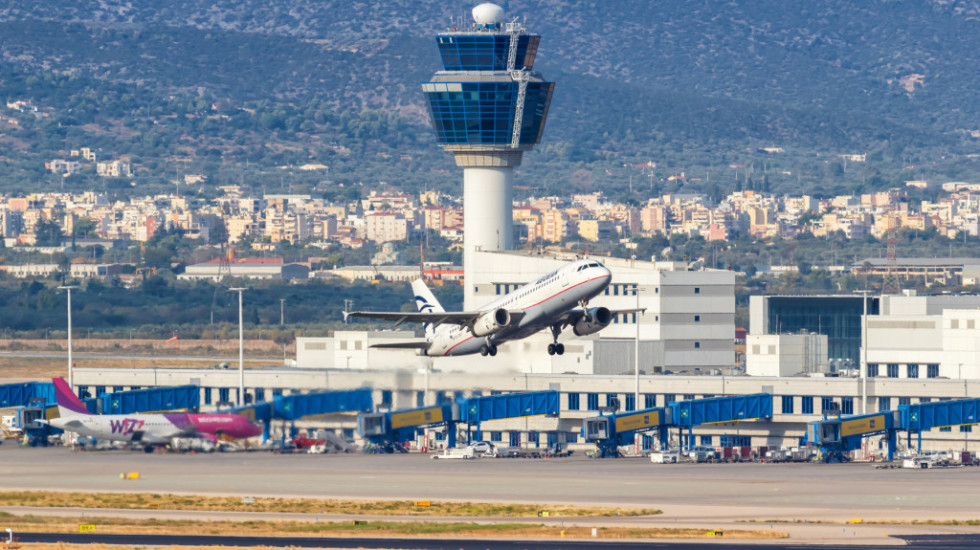 Zbog sumnjivog putnika prizemljena dva aviona na atinskom aerodromu, proverom nije utvrđeno ništa sumnjivo