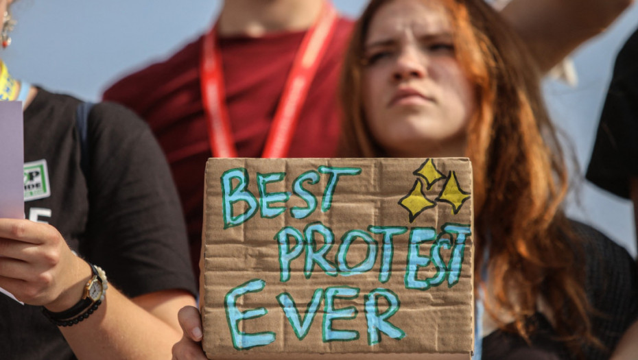 Nastup ruske delegacije na samitu o klimatskim promenama u Šarm el Šeik pokrenuo demonstracije