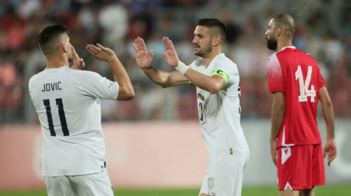 Srpski fudbaleri pobedili u poslednjoj proveri pred Mundijal, Tadićeva fantastična partija u Bahreinu
