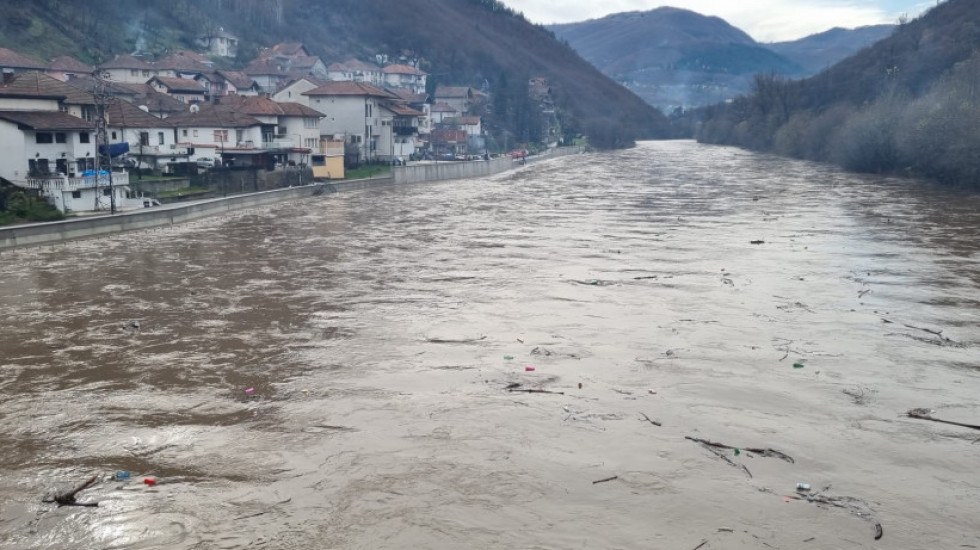 Uvedena redovna odbrana od poplava na Limu kod Prijepolja