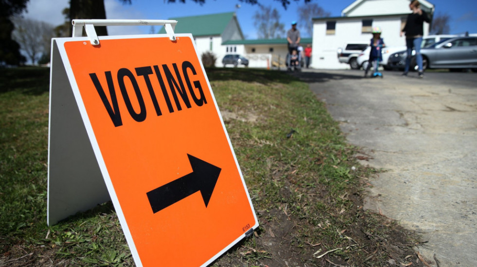 Novi Zeland razmatra smanjenje starosne granice za glasanje - na izbore sa 16 godina