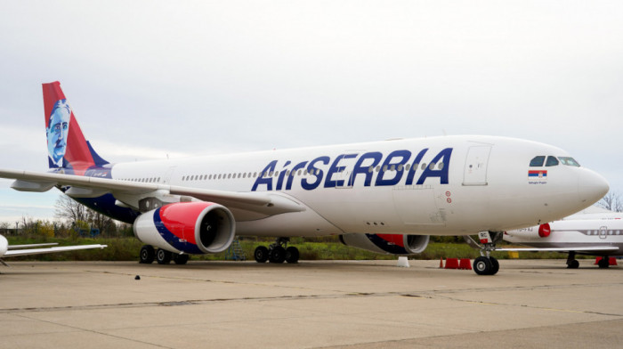 Zbog nevremena avion Er Srbije koji je išao za Podgoricu vraćen u Beograd, još nekoliko letova otkazano