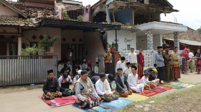 Indonezija planira da odnose van braka proglasi krivičnim delom