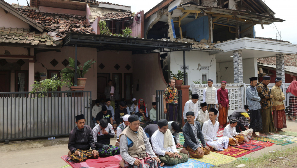 Indonezija planira da odnose van braka proglasi krivičnim delom