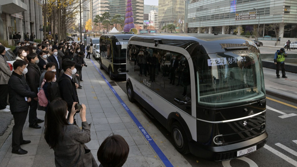 Seulom počeli da saobraćaju autobusi bez vozača, rezervacija sedišta preko aplikacije