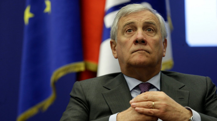 Tajani: Neophodno smiriti tenzije između Beograda i Prištine, u januaru konferencija o Balkanu