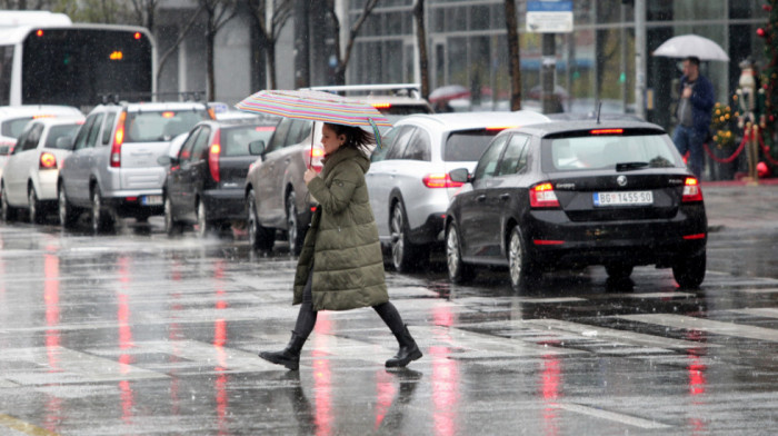 I danas ponesite kišobrane: Kiša, susnežica i sneg, temperatura do sedam stepeni