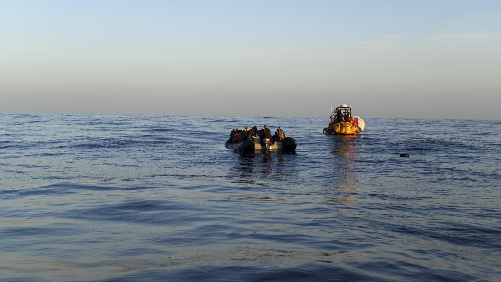 Četiri pakistanska migranta nestala nakon brodoloma u Italiji