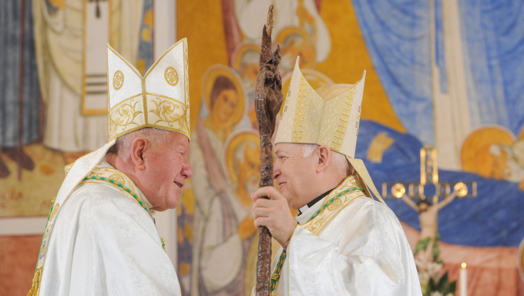 Ustoličen novi nadbiskup Ladislav Nemet u Katedrali uznesenja blažene Marije u Beogradu