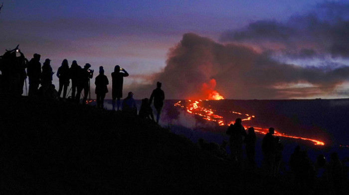 Nastavila se erupcija vulkana na Havajima, nivo upozorenja podignut na "crveno"