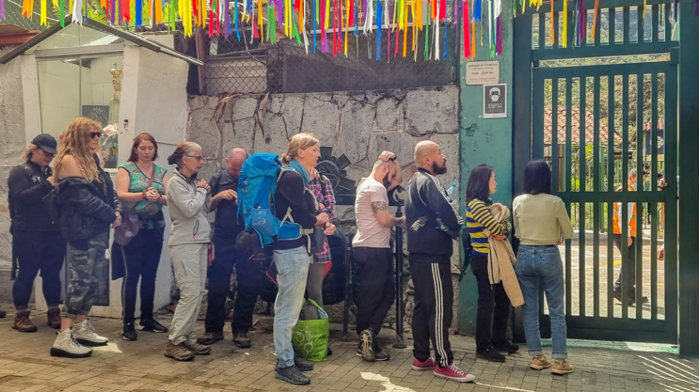 Stotine turista zaglavljeno u Maču Pikčuu zbog vanrednog stanja u Peruu: Nema lekova, ponestaje i hrana