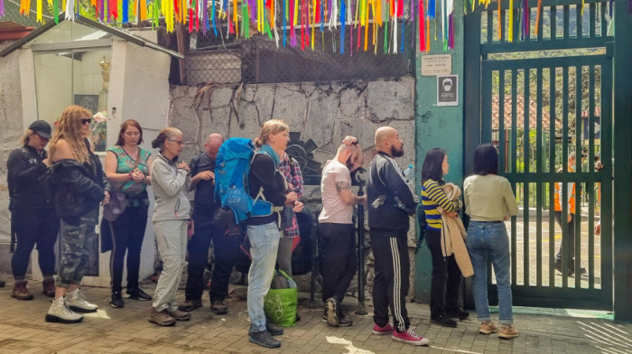 Stotine turista zaglavljeno u Maču Pikčuu zbog vanrednog stanja u Peruu: Nema lekova, ponestaje i hrana