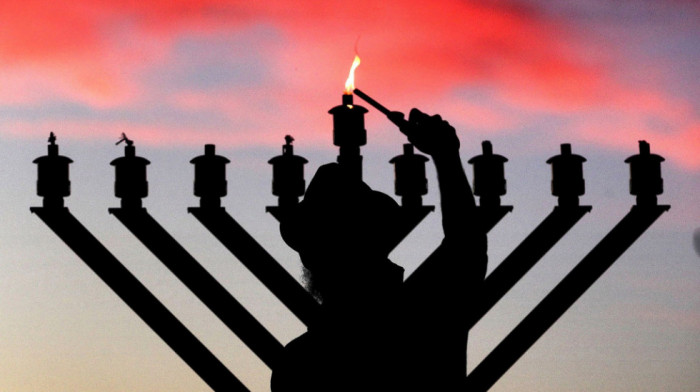 Večeras počinje Hanuka - jevrejski praznik slobode i svetlosti