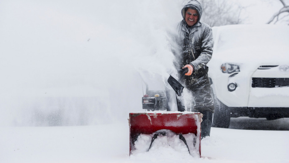 Najmanje 56 ljudi nastradalo u snežnoj oluji u SAD i Kanadi