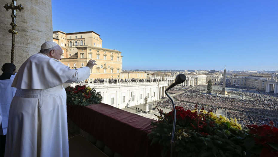 Papa Franja pozvao na kraj rata u Ukrajini: Svet čezne za mirom