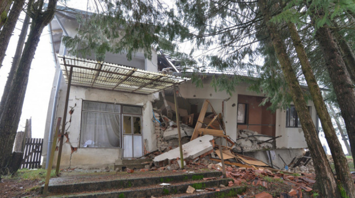 Zemljotres na zapadu Francuske oštetio 135 zgrada -70 objekata trajno neupotrebljivo