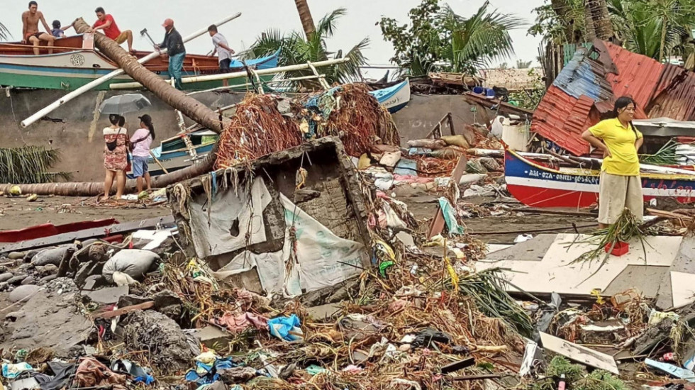 Na Filipinima poginulo 25 ljudi u klizištima i poplavama