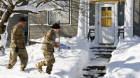 Nacionalna garda od kuće do kuće proverava stanje posle ledene oluje