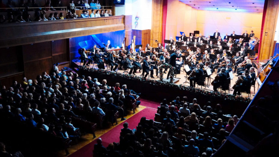 Beogradska filharmonija odvela publiku u svet valcera na novogodišnjem koncertu