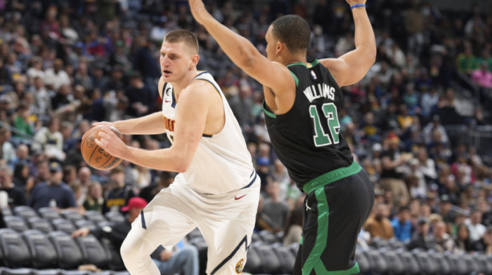 Fantastični Nikola Jokić 91. tripl-dablom u karijeri srušio i Boston Seltikse