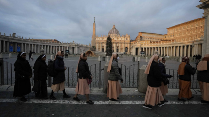 Žene u Vatikanu će prvi put glasati na zasedanju Biskupskog sinoda
