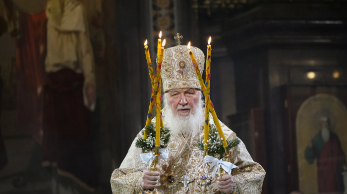 Uskršnja liturgija u Sabornom hramu u Moskvi, patrijarh Kiril i Putin razmenili poklone