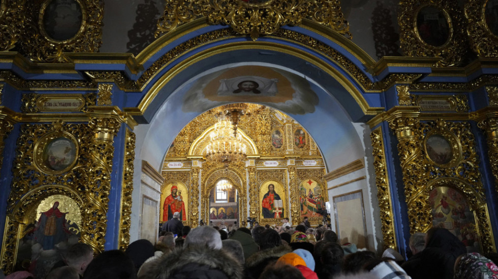 "Moralna pobeda i istorijski momenat": U najvećem pravoslavnom hramu u Kijevu božićna liturgiju održana na ukrajinskom