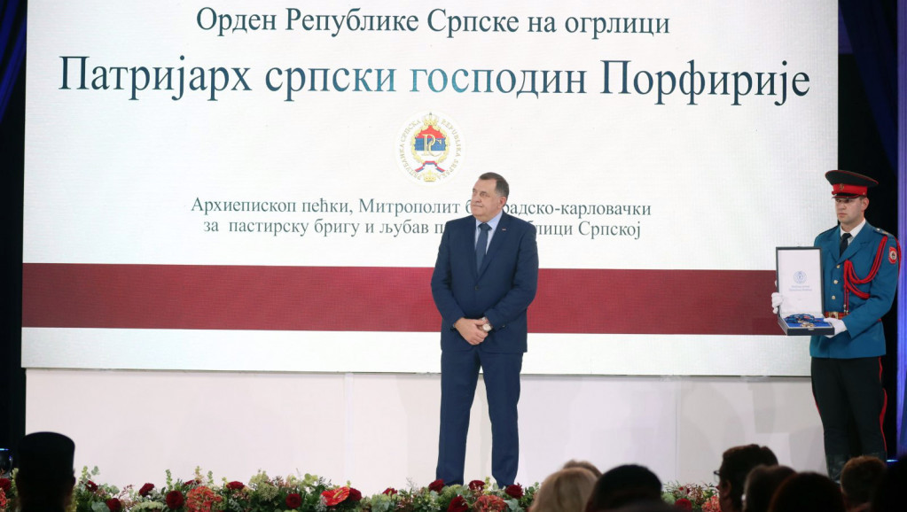 Dodik povodom Dana Republike Srpske odlikovao patrijarha Porfirija i Vladimira Putina