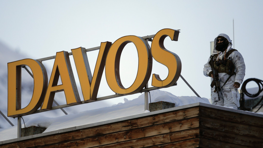 Svetski ekonomski forum u Davosu biće rekordno posećen ,direktor Klaus Švab: "Svi smo zapali u neku vrstu krize"