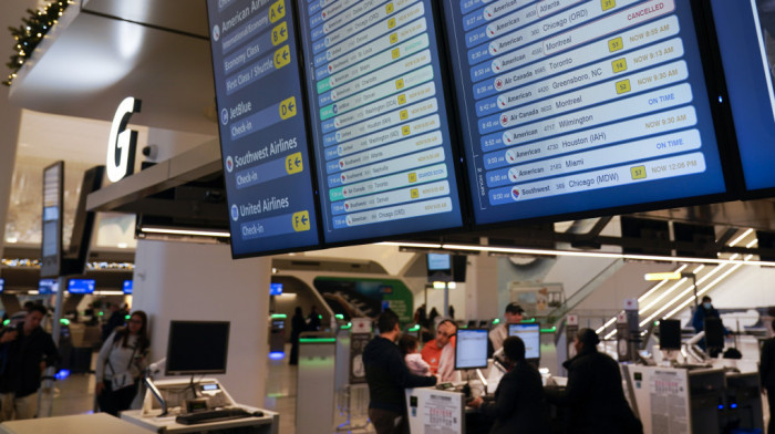 "Slepi putnik" u avionu: Britanac došao od Londona do Njujorka bez karte i pasoša