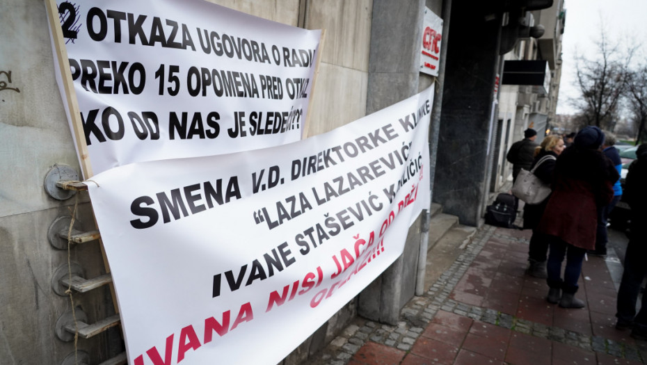 Štrajkači sa klinike "Laza Lazarević" ne odustaju od zahteva za smenu v.d. direktorke - traže razgovor sa Dačićem