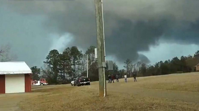 Tornado u Alabami i Kentakiju oštetio kuće, oborio dalekovode, čupao drveće