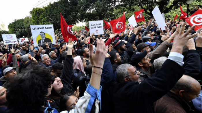Veliki miting opozicije u Tunisu: "Prolazimo kroz najopasnije vreme u istoriji"