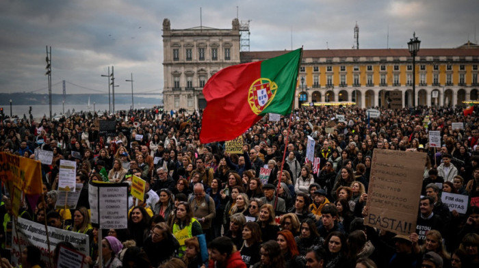 I Portugalci nezadovoljni platama i penzijama, kao i cenama namirnica: Protesti na ulicama Lisabona