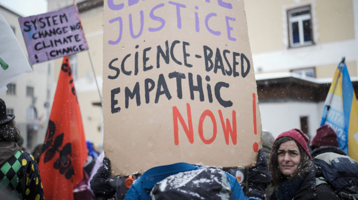 Protest klimatskih aktivista u Davosu uoči samita svetskih lidera