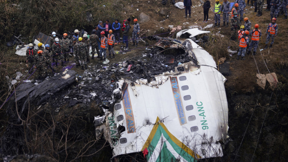 Broj poginulih u avionskoj nesreći u Nepalu popeo se na 70: Spasioci tragaju za još dve osobe koje se vode kao nestale