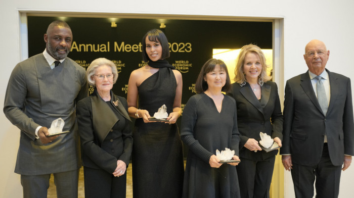 Svetski ekonomski forum u Davosu počeo dodelom nagrada "Kristal"