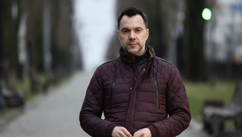 Arestovič predviđa katastrofu u Ukrajini: Pokušaće da razvuku rat još dve godine i mobilišu 15-godišnjake
