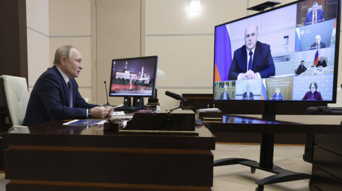 Putin: Dinamika ruske ekonomije u 2022. bolja od mnogih prognoza, pad BDP-a 2,5 odsto