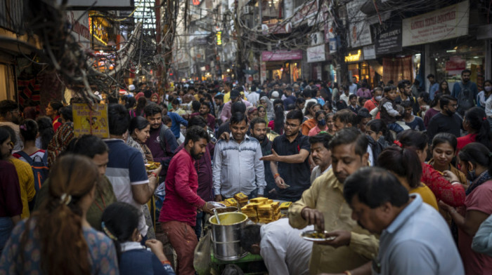 Indija na putu da Kini preuzme titulu najmnogoljudnije države na svetu: Zašto broj stanovnika u Kini opada