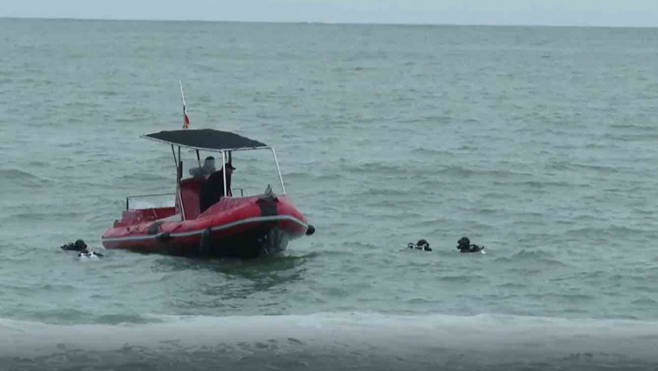 Nastavljena potraga za dečakom nestalim u moru u Herceg Novom