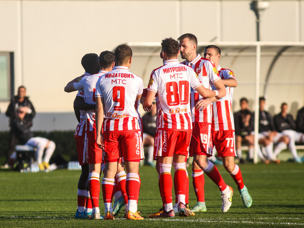 Zvezda nadigrala Čukarički, Radnički i Radnik remizirali u Nišu