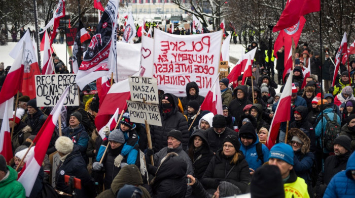 Protest u Varšavi pod motom ''Ovo nije naš rat''