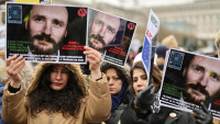 "Život mu je u opasnosti, pomozite da se oslobodi": Protest u Briselu zbog kazne za belgijskog humanitarca u Iranu