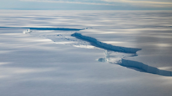 Rekordno niska površina pod ledom na moru oko Antarktika: Kontinent prošao kroz "nagli kritični prelaz"