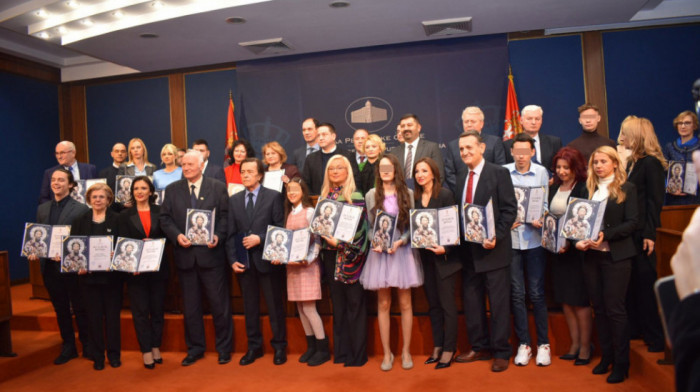 Uručene Svetosavske nagrade: Priznanje dobile 34 institucije i pojedinca