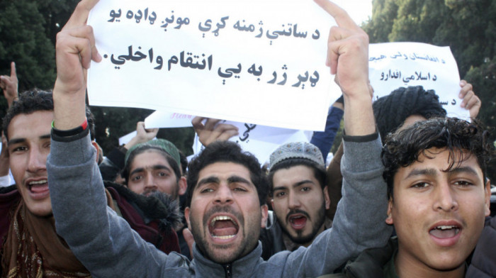 Hiljade ljudi na protestu u Avganistanu zbog incidenta sa paljenjem Kurana u Švedskoj