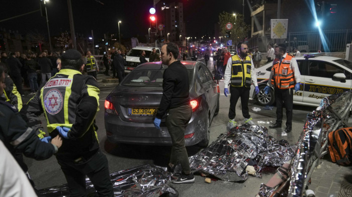 Napad u Jerusalimu: Više mrtvih i ranjenih, policija ubila napadača